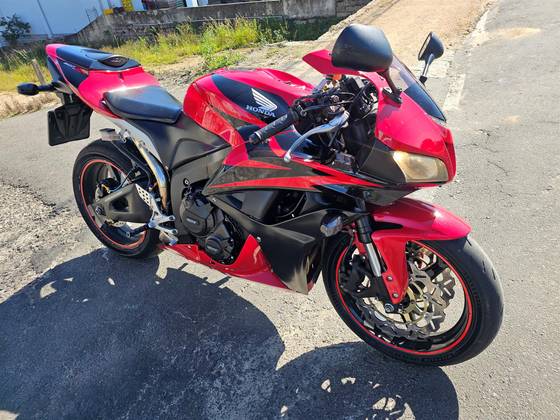 HONDA CBR 600RR HONDA CBR 600RR